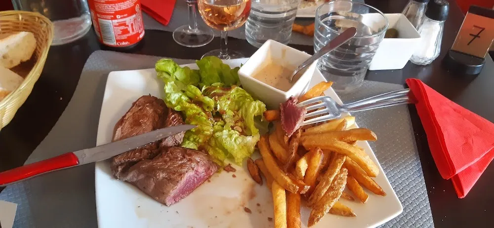 Piece de Bœuf Frite Sauce Poivre